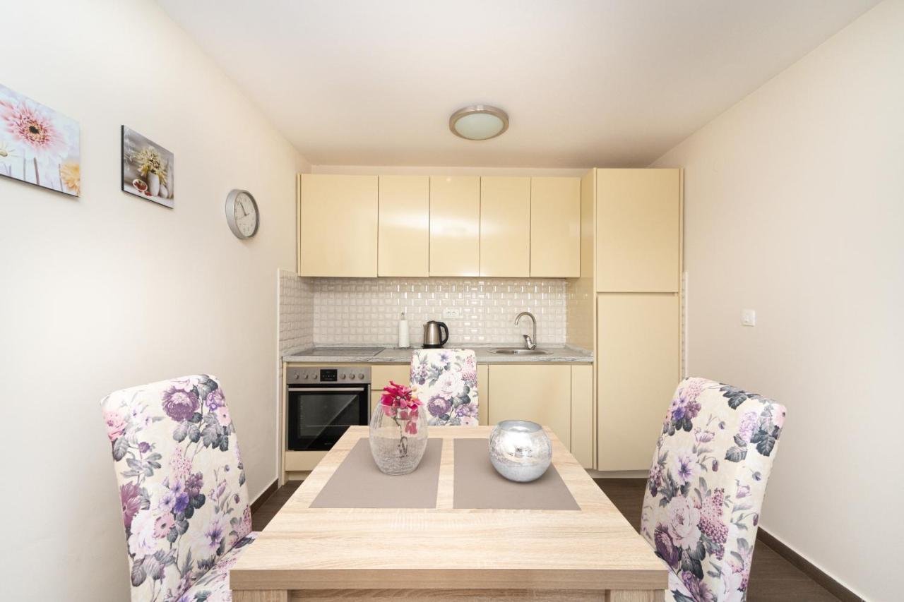 Apartments Horizont บุดวา ภายนอก รูปภาพ